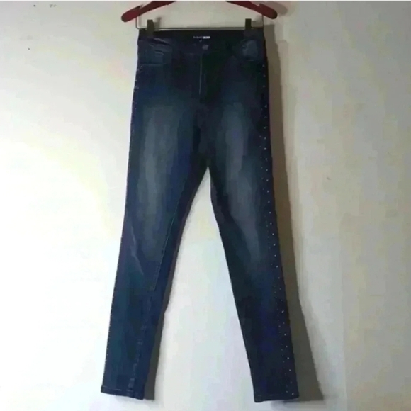 Fashion Nova Denim - Fashion nova  Black jeans 👖